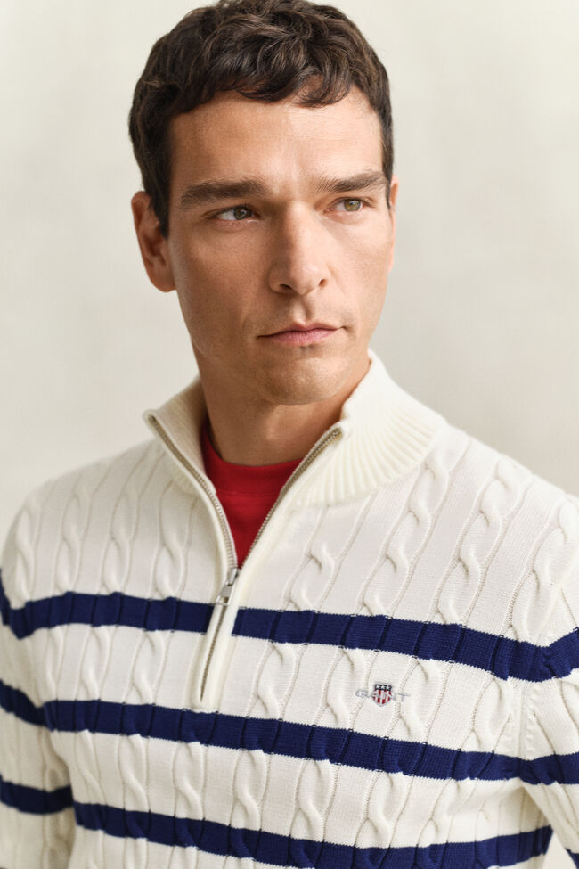 Gestreifter Zopfstrick-Troyer aus Baumwolle