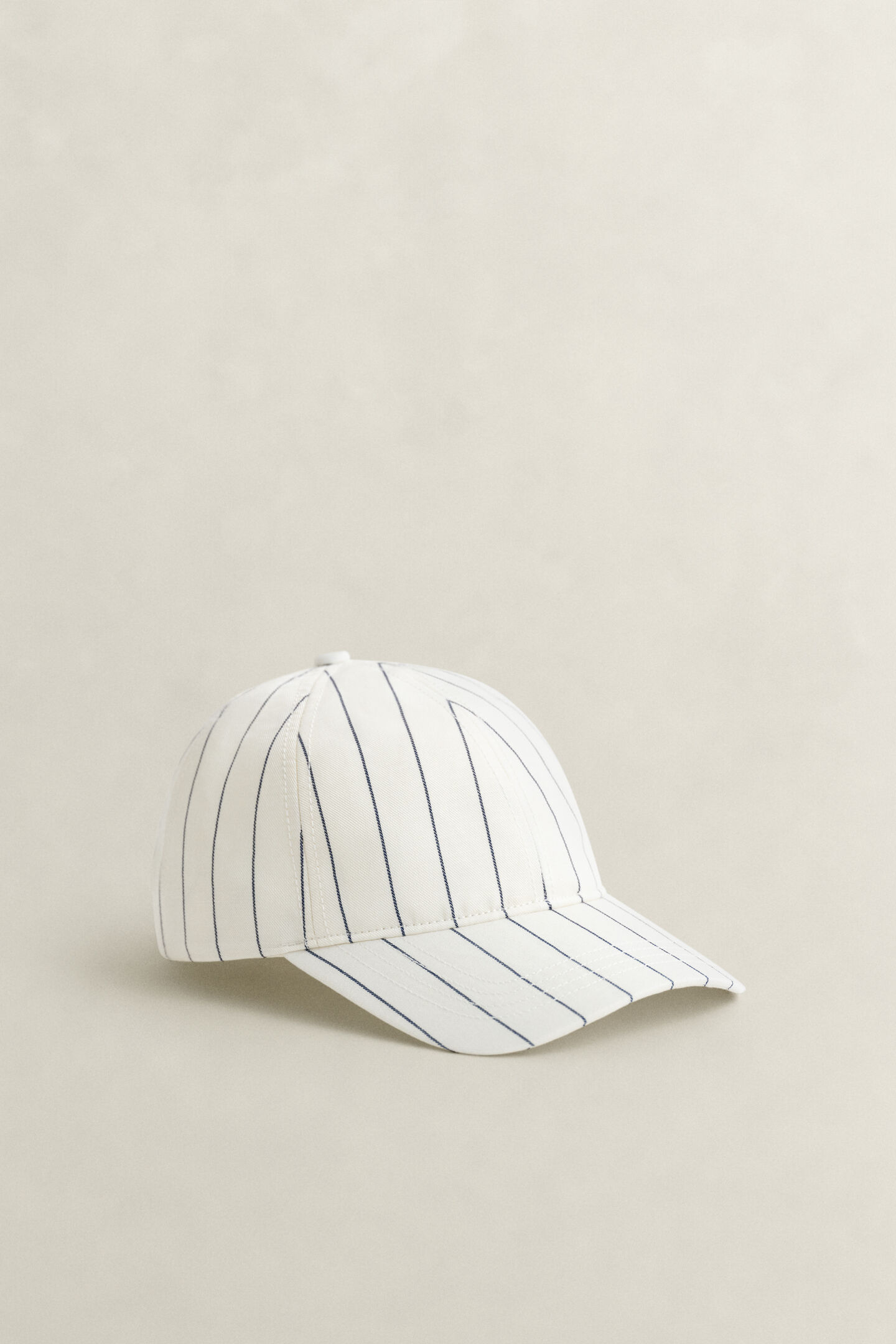 Gestreiftes Cap aus Leinenmix