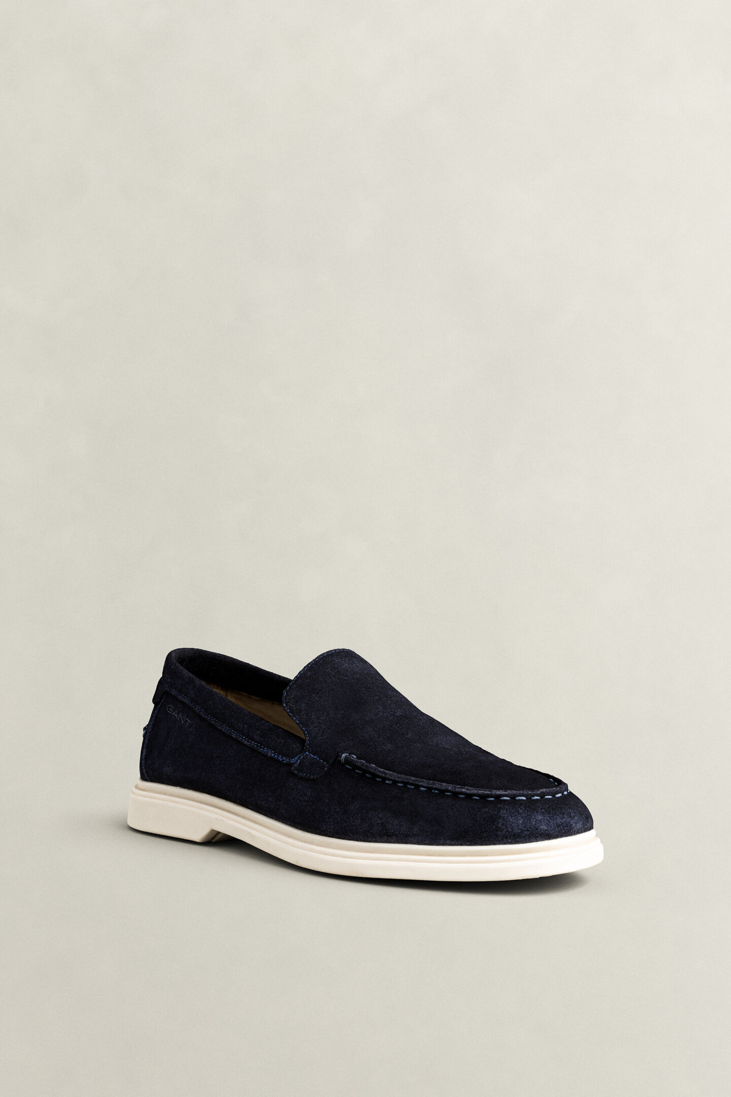 Boery Loafer aus Veloursleder