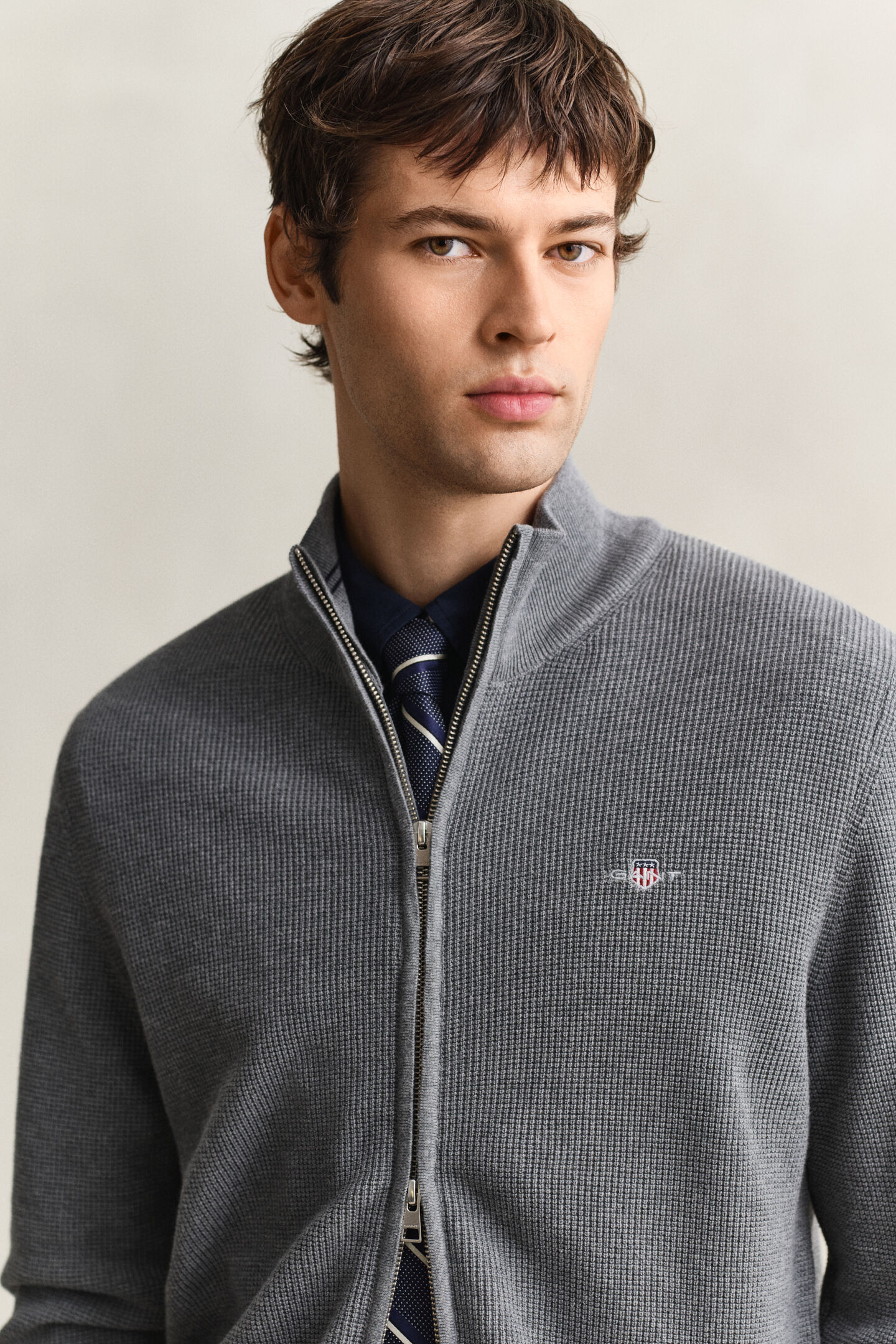 Strickjacke aus strukturierter Baumwolle mit Rei&szlig;verschluss