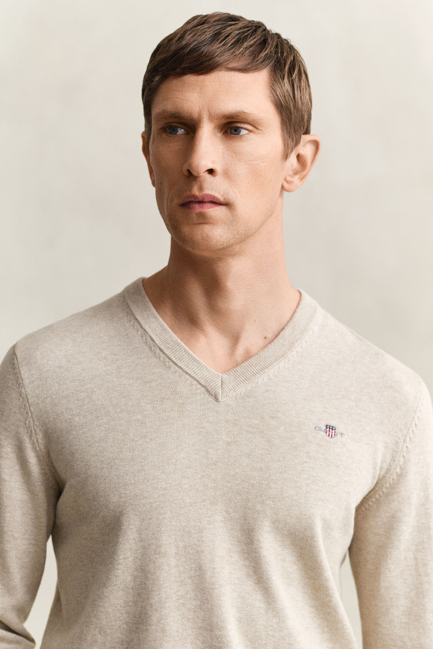 Klassischer V-Neck Pullover aus Baumwolle