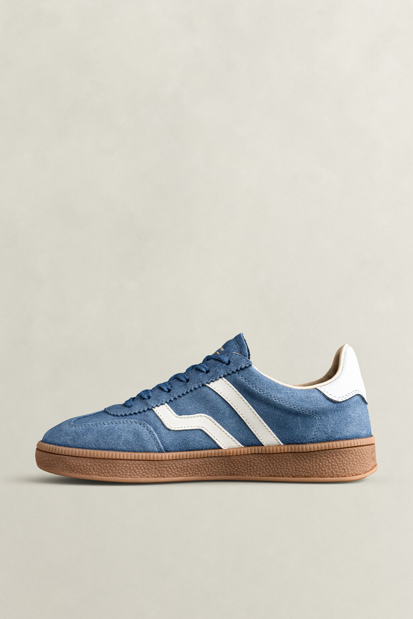 Cuzima Sneaker aus Veloursleder