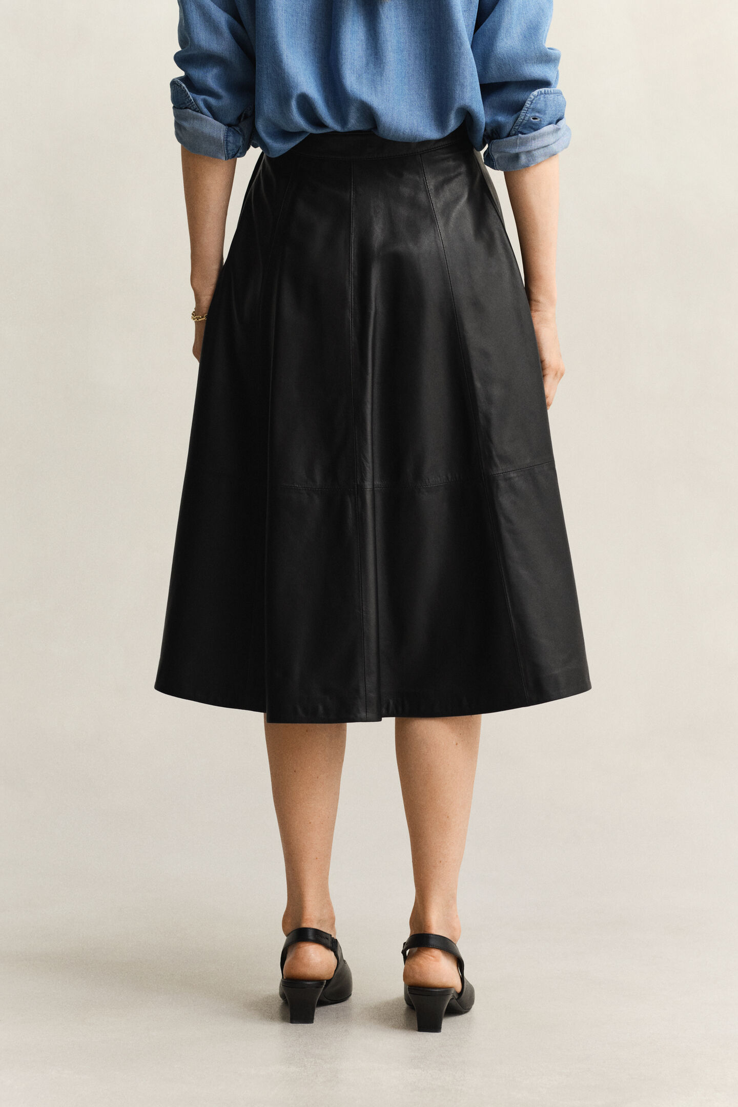 Ausgestellter Lederrock