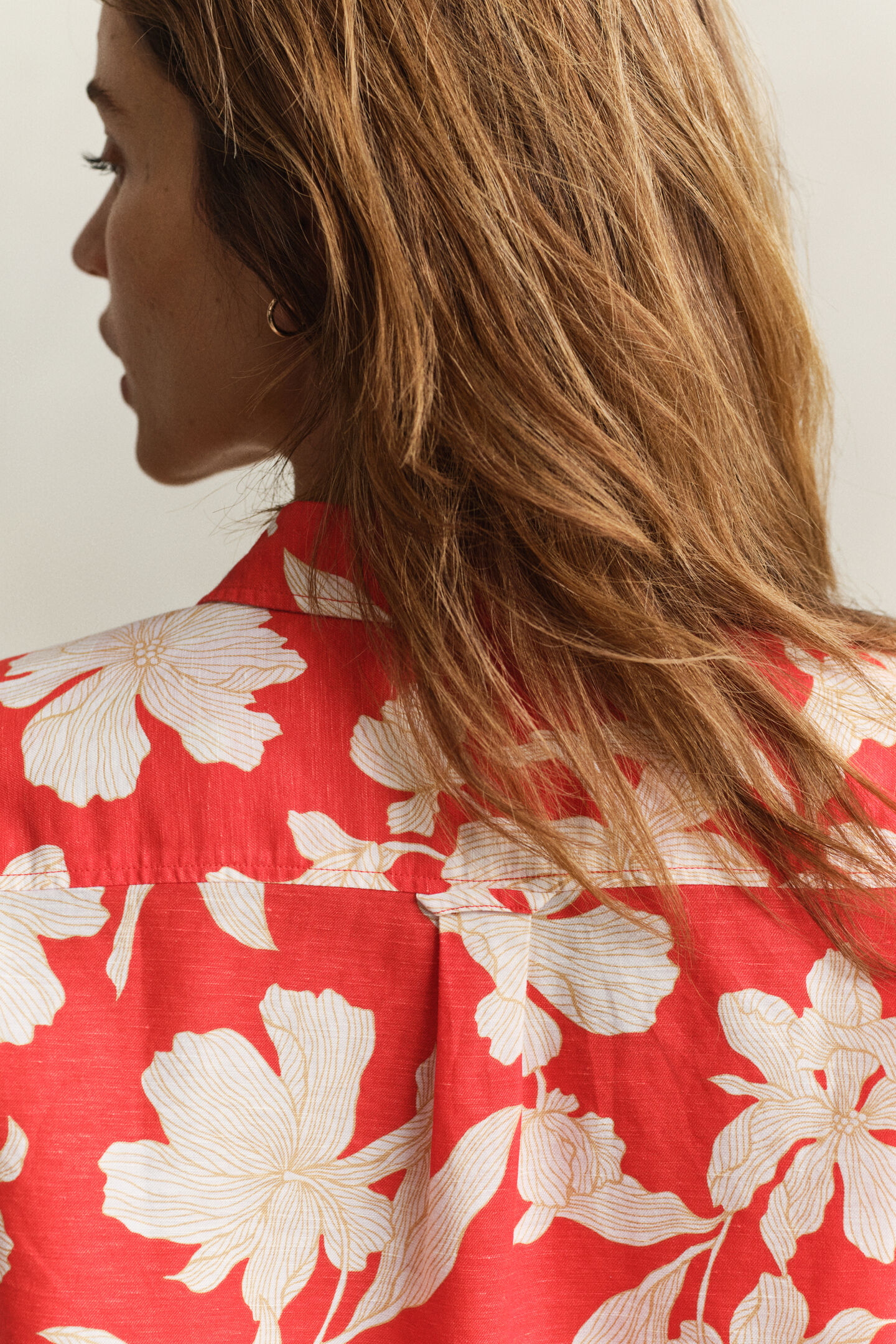 Gebl&uuml;mte Leinenbluse