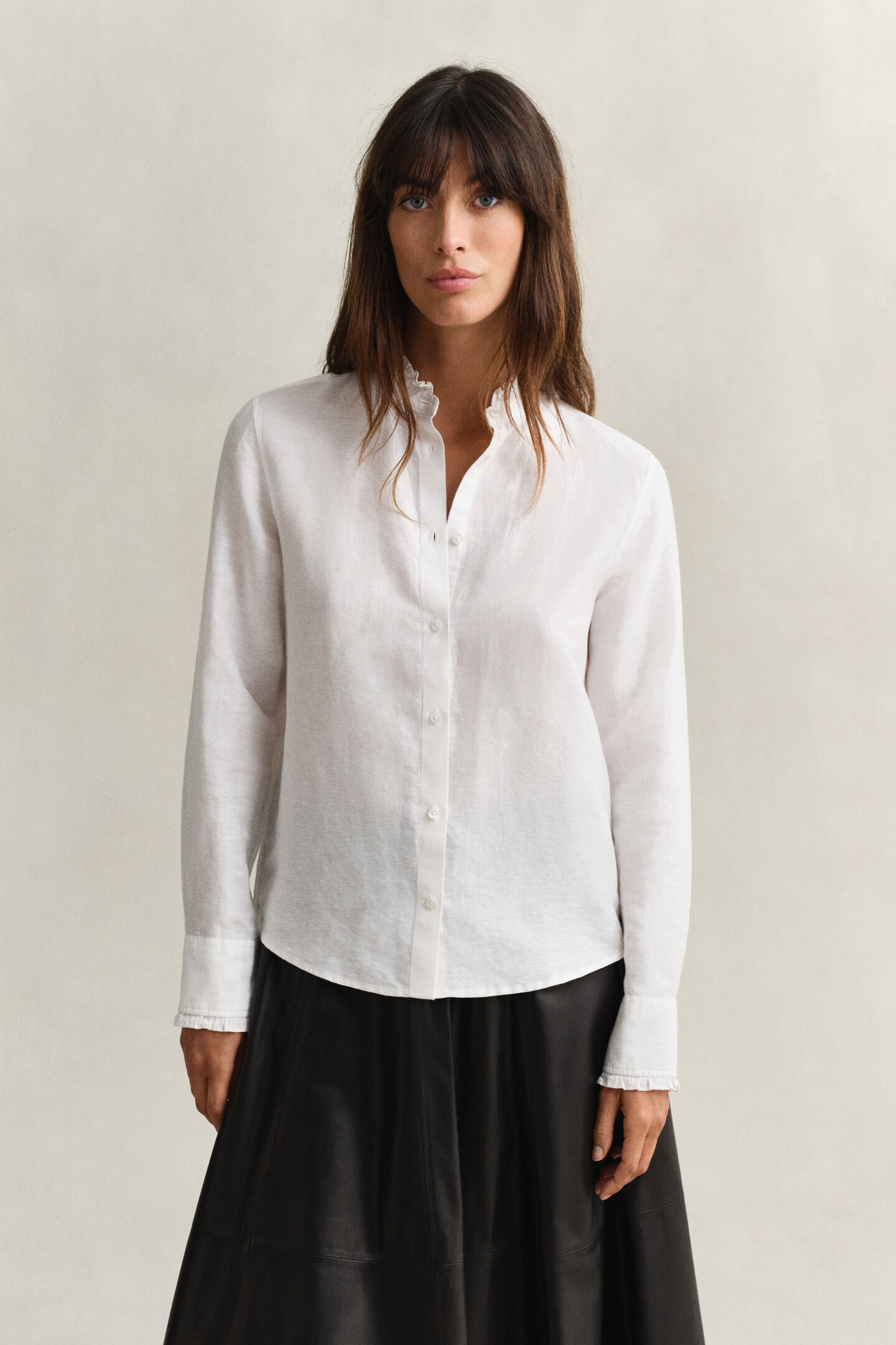 R&uuml;schenbluse aus Leinenmix