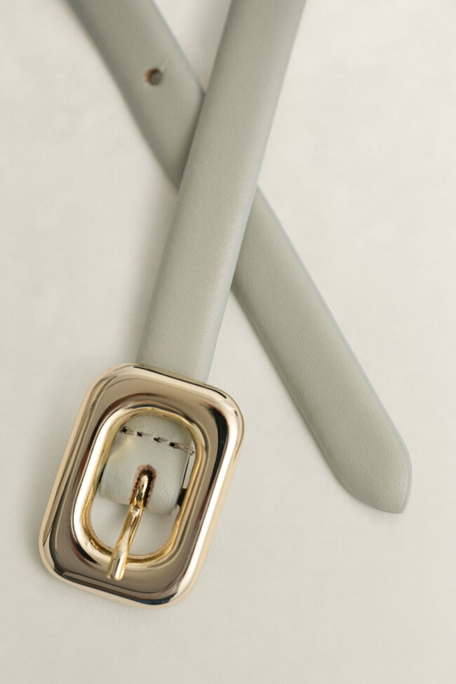 Lederg&uuml;rtel mit runder Schnalle