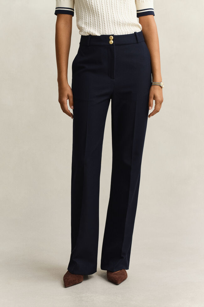 Nautical Hose mit ausgestelltem Bein