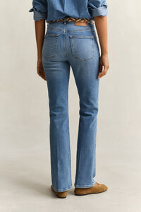 Stretch Jeans mit ausgestelltem Bein