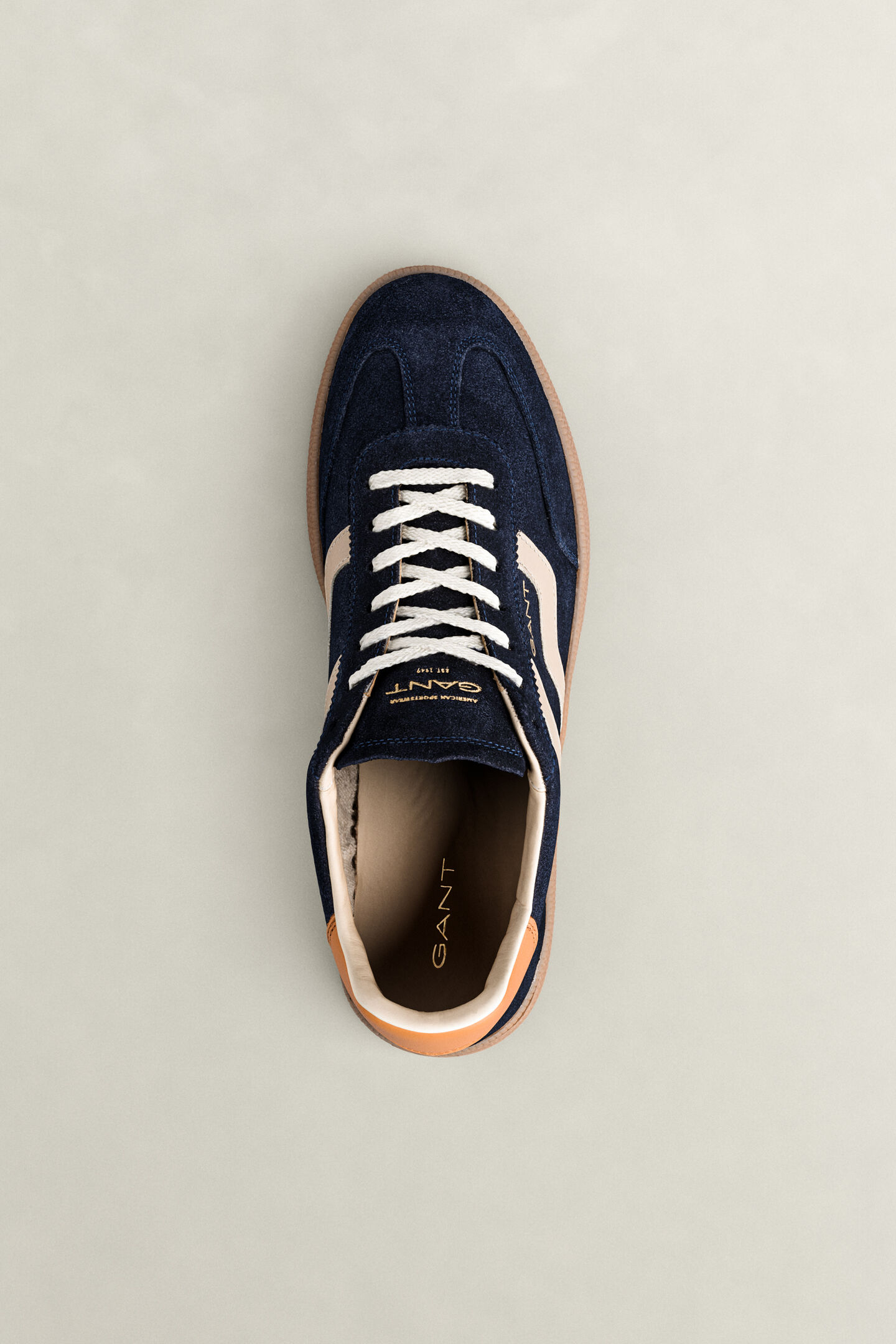 Cuzmo Sneaker aus Veloursleder