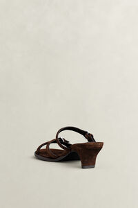 Talzy Sandale aus Veloursleder