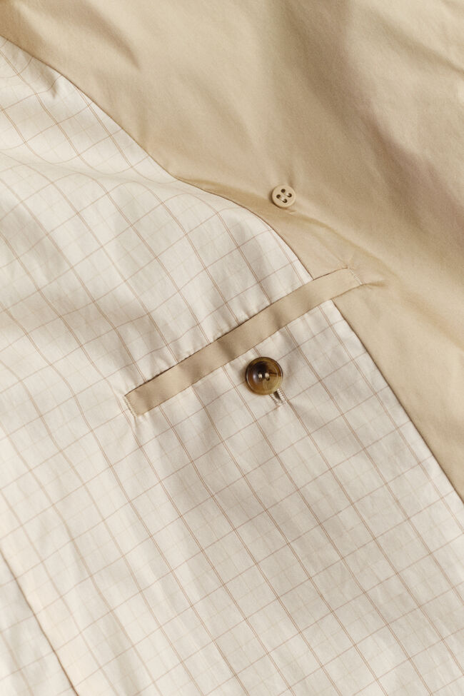 Lightweight Short Trenchcoat