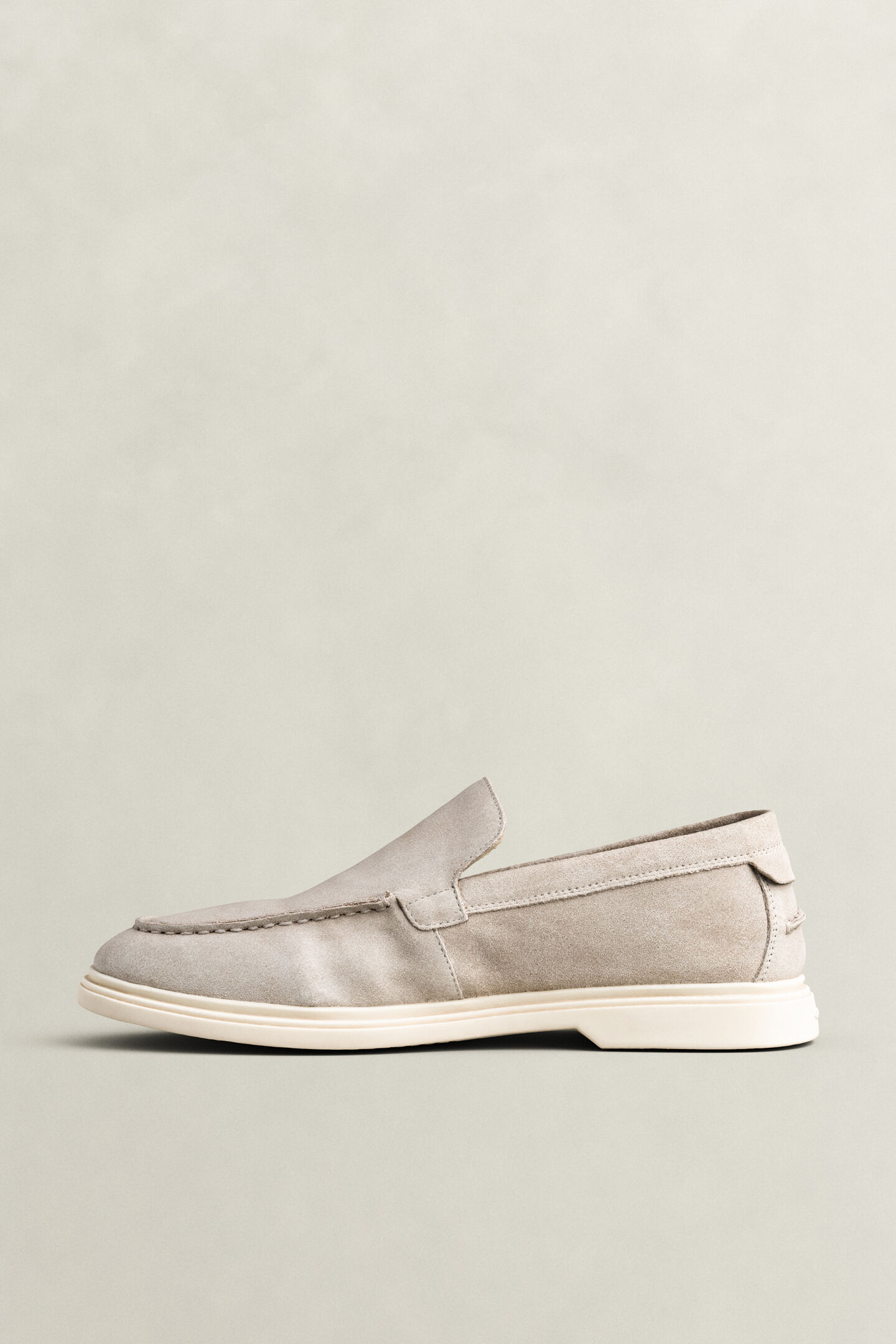 Boery Loafer aus Veloursleder