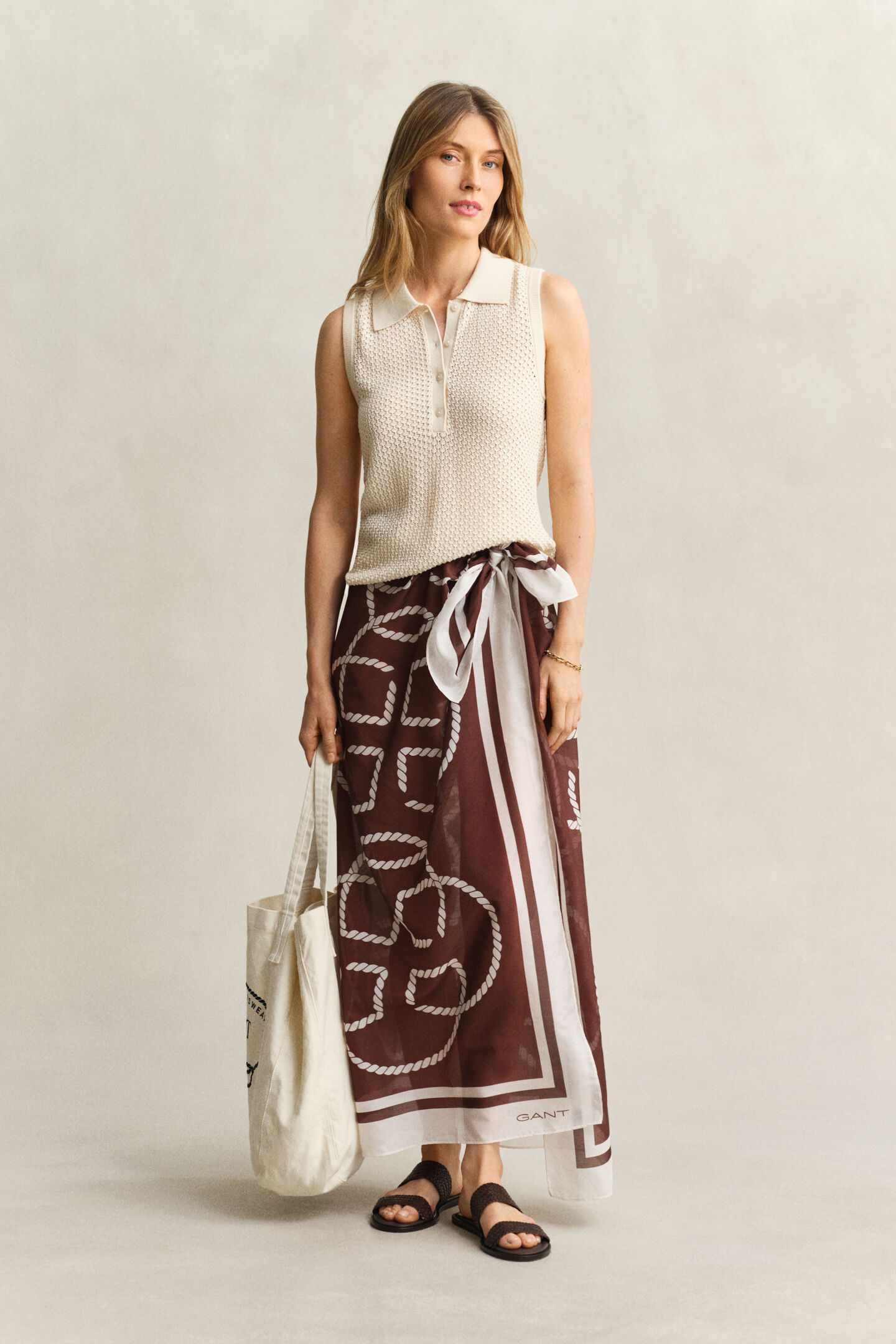 &Auml;rmelloses Top aus Spitzenstrick