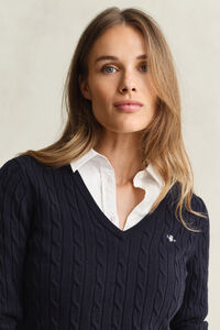 V-Neck Pullover mit Zopfmuster